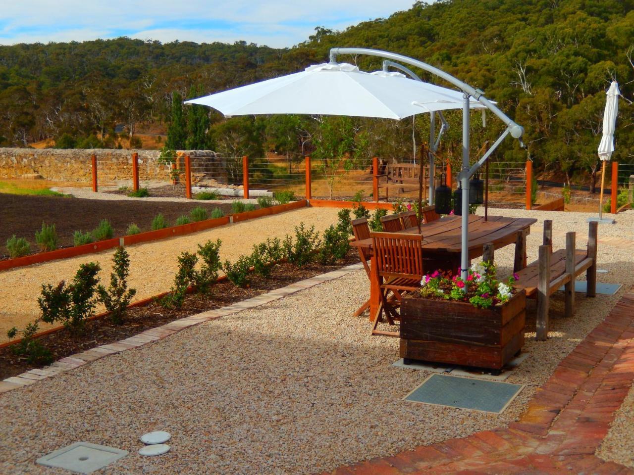 Norton Summit Morialta Barns Bed & Breakfast エクステリア 写真